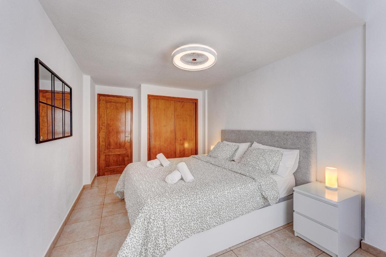 Pretty 1B Apartment In Diamantes 2, Heated Pool Los Cristianos  Esterno foto