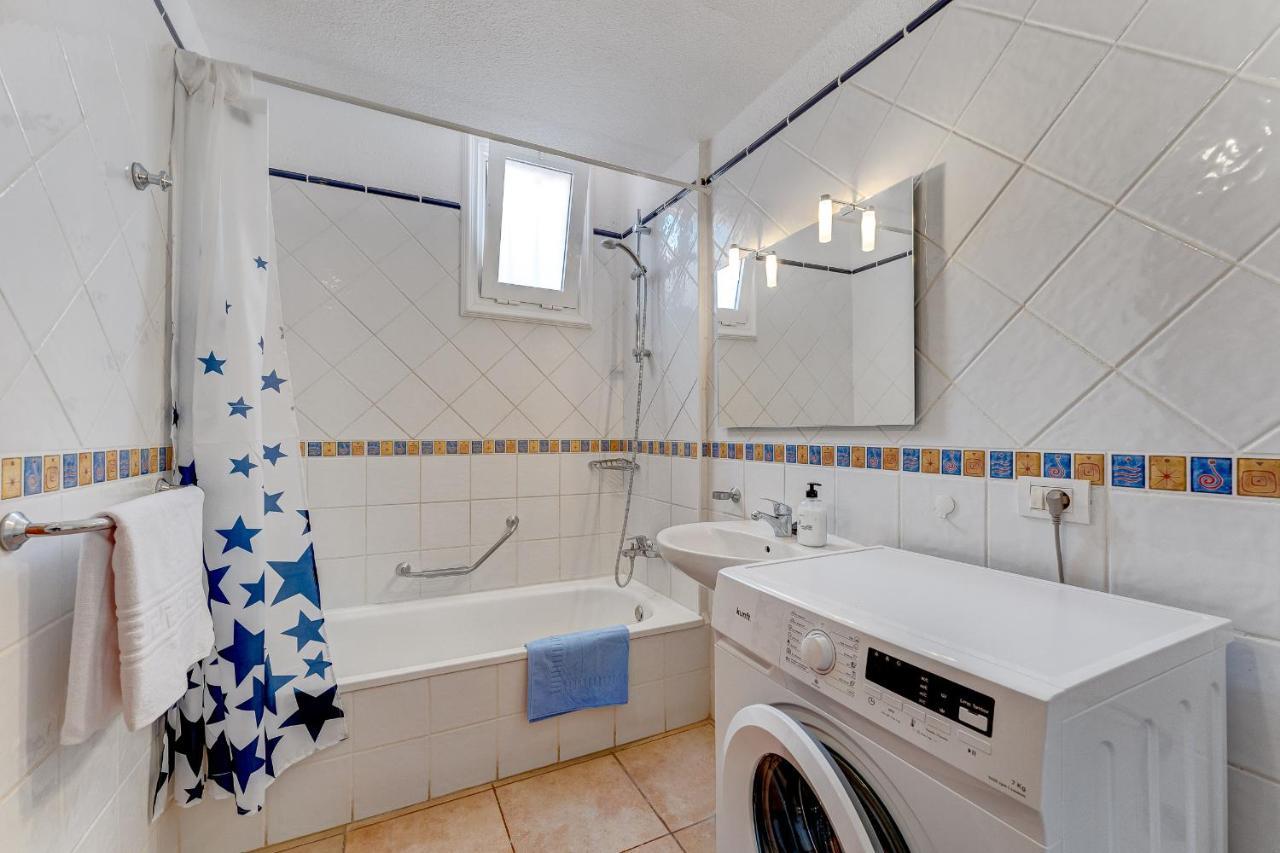 Pretty 1B Apartment In Diamantes 2, Heated Pool Los Cristianos  Esterno foto